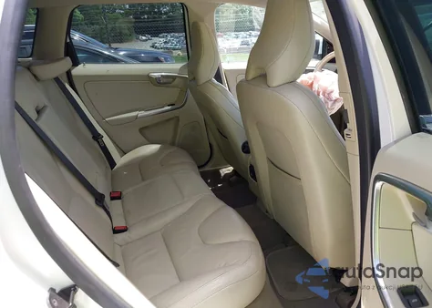 2013 Volvo Xc60 3.2 Platinum from USA, damaged, VIN YV4952DL7D2429586